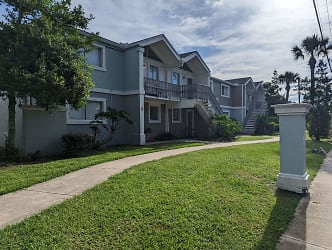 Cedar Creek Villas Apartments - Jacksonville, FL