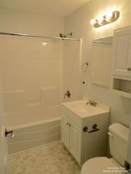 280 W Monroe St - Dundee, MI