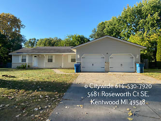 5683 Roseworth Ct SE unit 5681 - Grand Rapids, MI