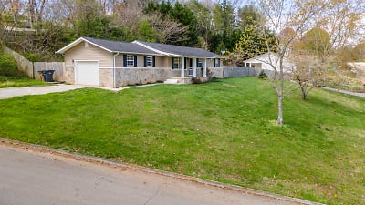 2309 Nuthatcher Rd - Knoxville, TN
