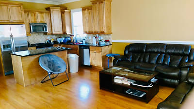 4507 W Lawrence Ave unit 4521-211 - Chicago, IL