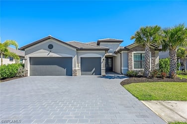 11477 Canopy Loop - Fort Myers, FL
