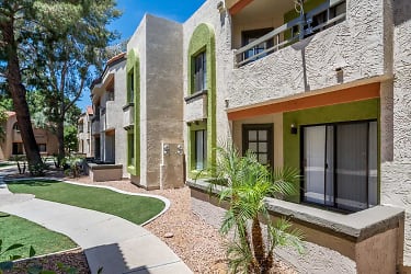 Rise On Cactus Apartments - Phoenix, AZ