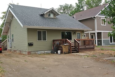 426 4th St NW - Minot, ND