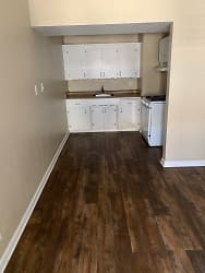 7348-7352 Neo St Apartments - Downey, CA