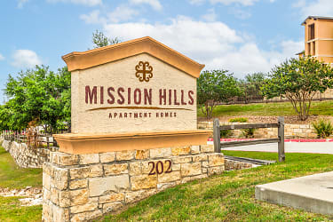 Mission Hills Apartments - San Antonio, TX