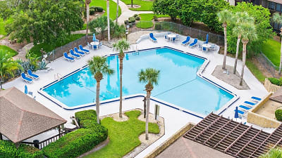 50 Club House Dr #202 - Palm Coast, FL