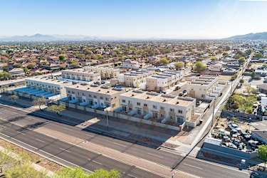 Stone View On Dobbins Apartments - Phoenix, AZ