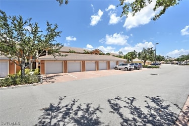1107 Winding Pines Circle #104 - Cape Coral, FL