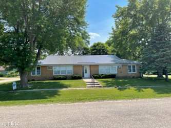 503 Main St - Royal, IA