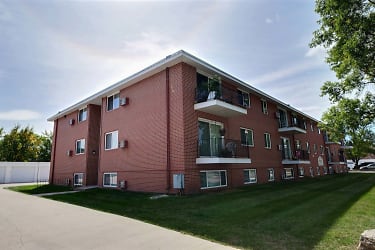 Hawn Apartments - Fargo, ND