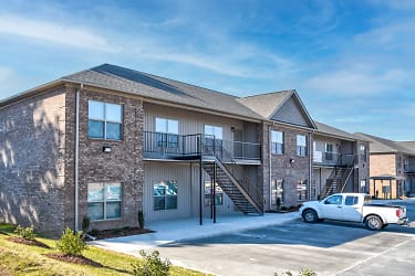 Bruin's Place Apartments - Florence, AL