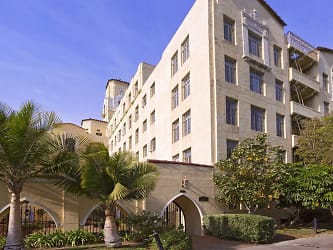 The Sir Francis Drake Apartments - Los Angeles, CA