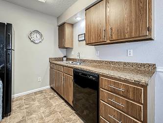 Granite Valley Apartment Homes - Cedar Rapids, IA