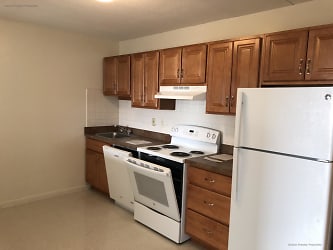 182 Quincy Ave unit 26 - Quincy, MA