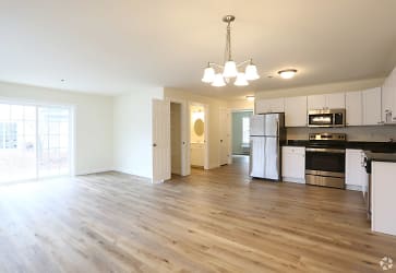 Luxury 2 Bedroom Apartments Located In The Beautiful Pocono Mountains - undefined, undefined