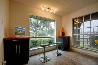 Burl South Apartments - Austin, TX