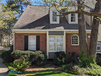 1306 Hampshire Ct unit 1 - Raleigh, NC