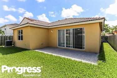 23923 SW 108th Ct - Homestead, FL