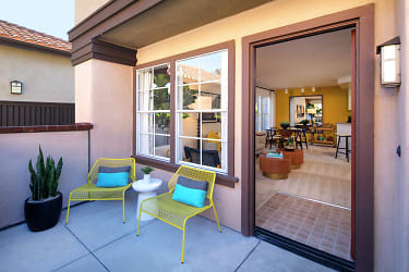 Rancho Maderas Apartments - Tustin, CA
