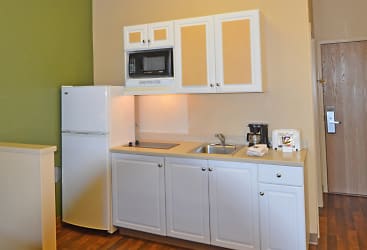 Furnished Studio Anchorage Downtown Apartments - Anchorage, AK