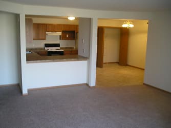 1521 Commonwealth Dr unit 23 - Fort Atkinson, WI