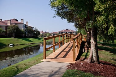 City Heights On Coursey Apartments - Baton Rouge, LA