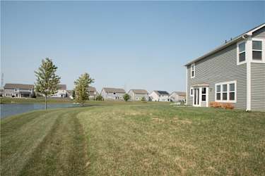 6216 N Woods Edge Ct - Mc Cordsville, IN