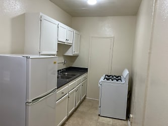 135 N New Hampshire Ave unit 308 - Los Angeles, CA