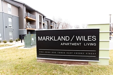 Markland/Wiles Apartments - Springfield, MO
