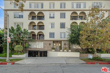 434 Canon Dr #205 - Beverly Hills, CA