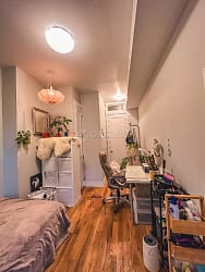 1128 Willoughby Ave unit 1R - Brooklyn, NY