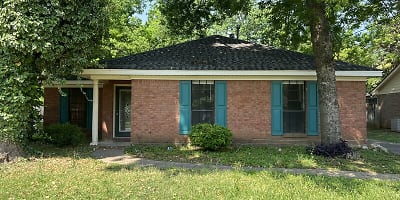 524 Forest Park Dr - Montgomery, AL