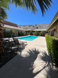 555 S Thornhill Rd - Palm Springs, CA