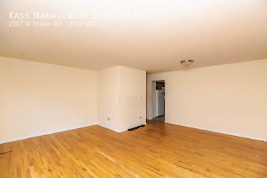 2007 W Touhy Ave unit 207 - Chicago, IL