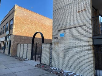5607 W Irving Park Rd - Chicago, IL