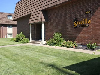 Seville Apartments - Iowa City, IA
