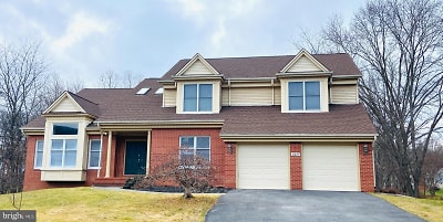 10225 Clubhouse Ct - Ellicott City, MD