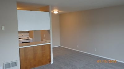 5209 Russell Ave NW unit 405 - Seattle, WA