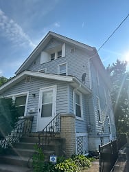 966 Diana Ave - Akron, OH