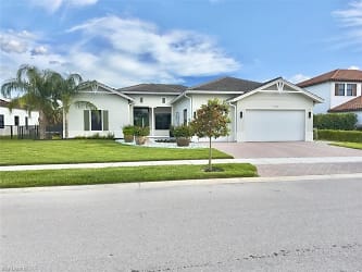 5338 Chesterfield Dr - Ave Maria, FL