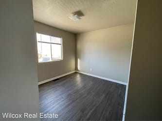 2035 9th Ave - Greeley, CO