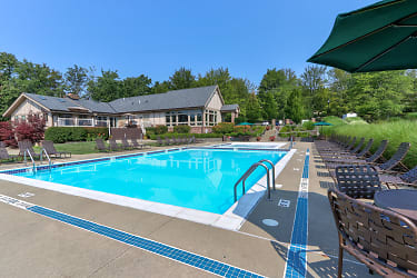 Hickory Hills Apartments - Wexford, PA