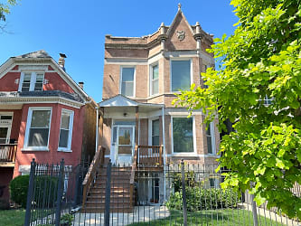 444 W Wrightwood Ave unit 4 - Chicago, IL