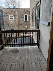 4455 N Maplewood Ave unit 2 - Chicago, IL