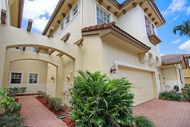 5762 NW 119th Dr - Coral Springs, FL