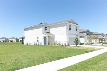 5345 Royal Point Ave - Kissimmee, FL