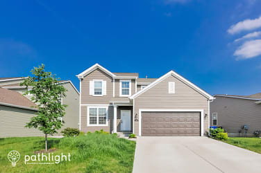 308 Huntleigh Pkwy - Foristell, MO