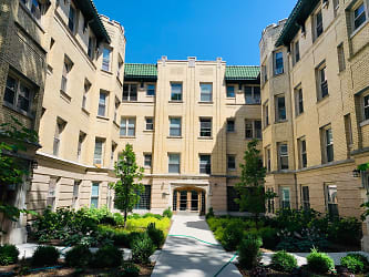 4845 N Kimball Ave unit 2J - Chicago, IL
