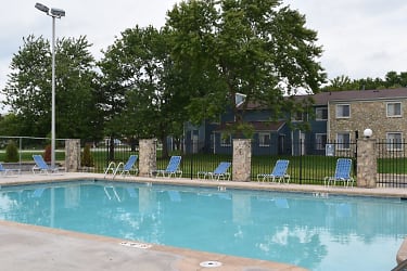 Lakeshore Reserve Off 86th Apartments - Indianapolis, IN
